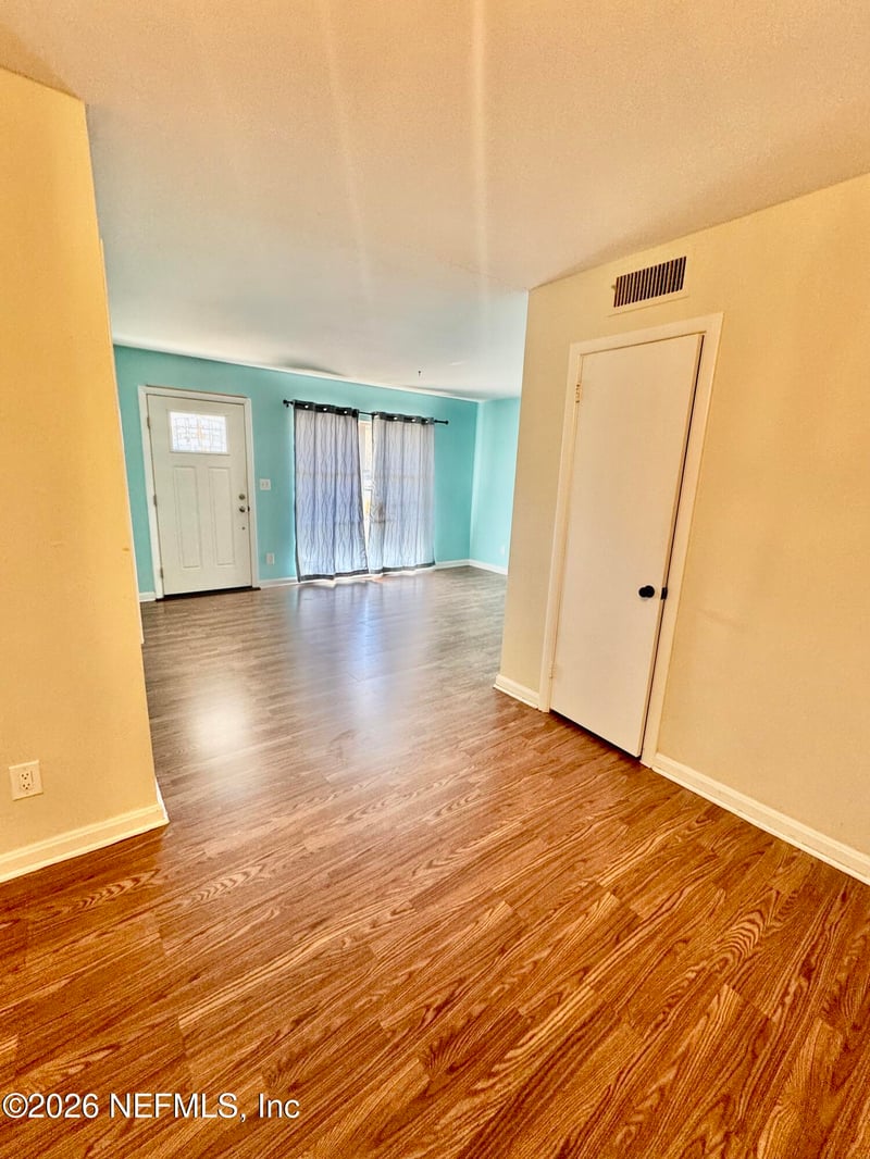 2324 Buttonwood Dr, Jacksonville, FL 32216