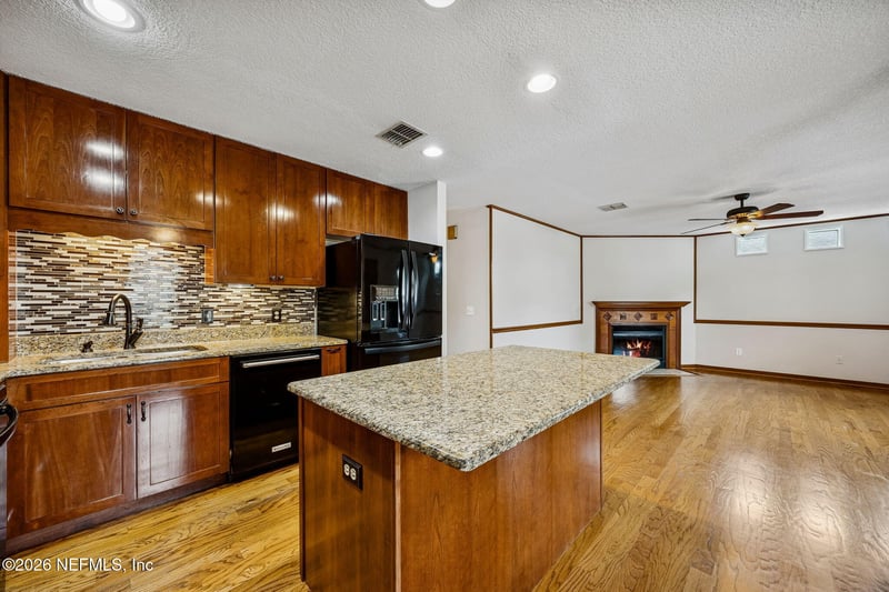 1888 Clemson Rd, Jacksonville, FL 32217