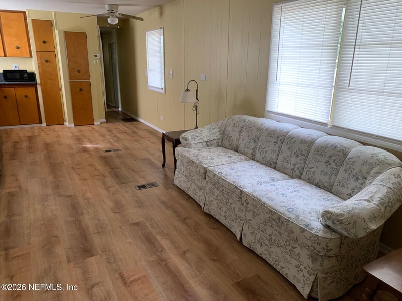 115 Sawyer St, Interlachen, FL 32148