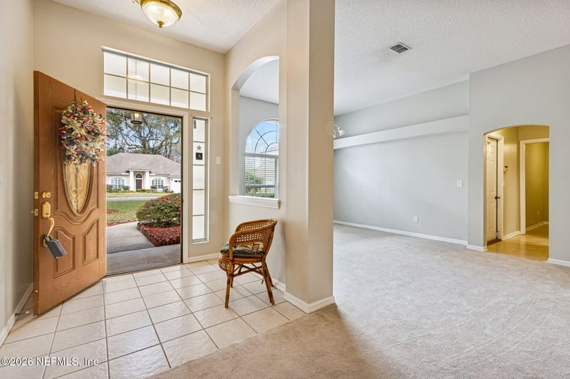 881 Buckeye Ln, Jacksonville, FL 32259