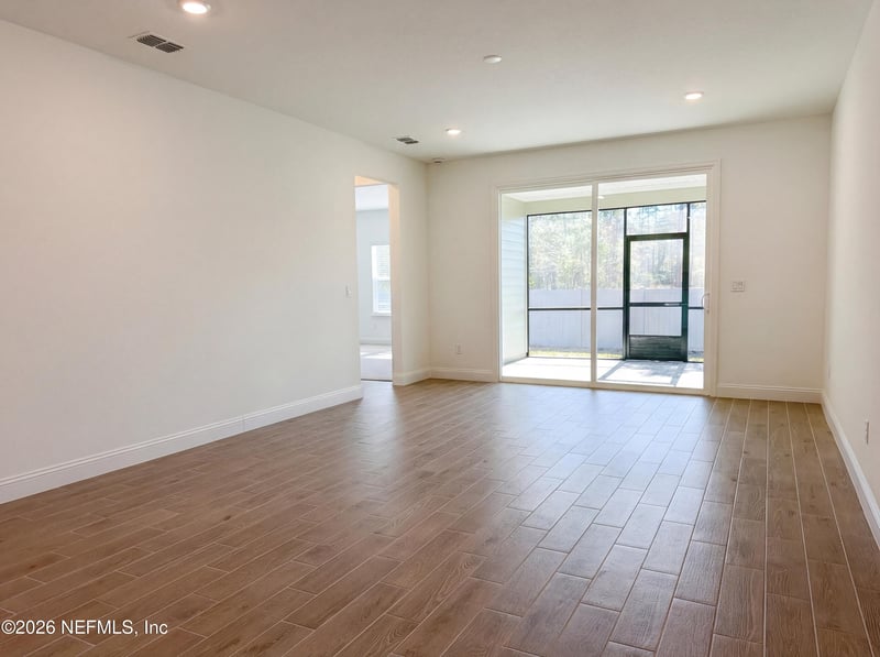 88 Round Robin, St Johns, FL 32259