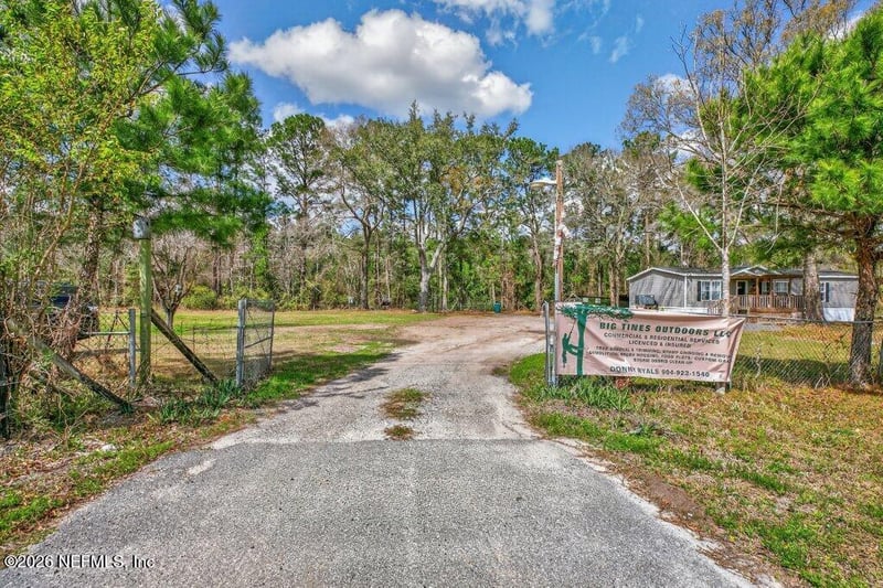 447689 Us Highway 301, Callahan, FL 32011