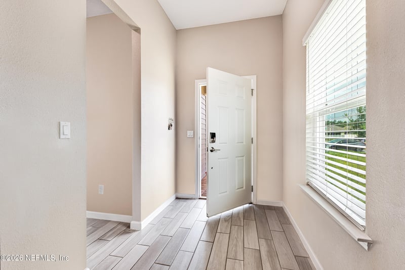 7361 Hilladale Creek Ln, Jacksonville, FL 32222