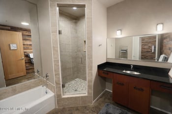 1050 Hendricks Ave #103, Jacksonville, FL 32207