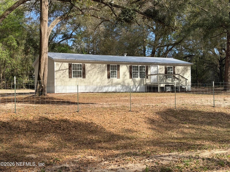 204 Rabbit Track Rd, Satsuma, FL 32189