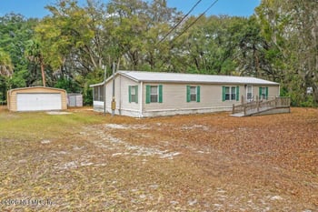 207 Cabot Ln, Satsuma, FL 32189