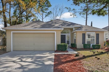 8220 Abbeyfield Dr, Jacksonville, FL 32277