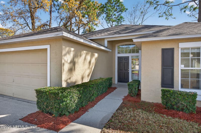 8220 Abbeyfield Dr, Jacksonville, FL 32277