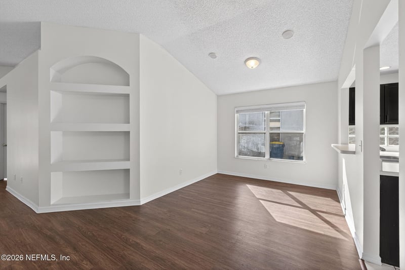 8220 Abbeyfield Dr, Jacksonville, FL 32277