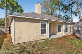 8220 Abbeyfield Dr, Jacksonville, FL 32277