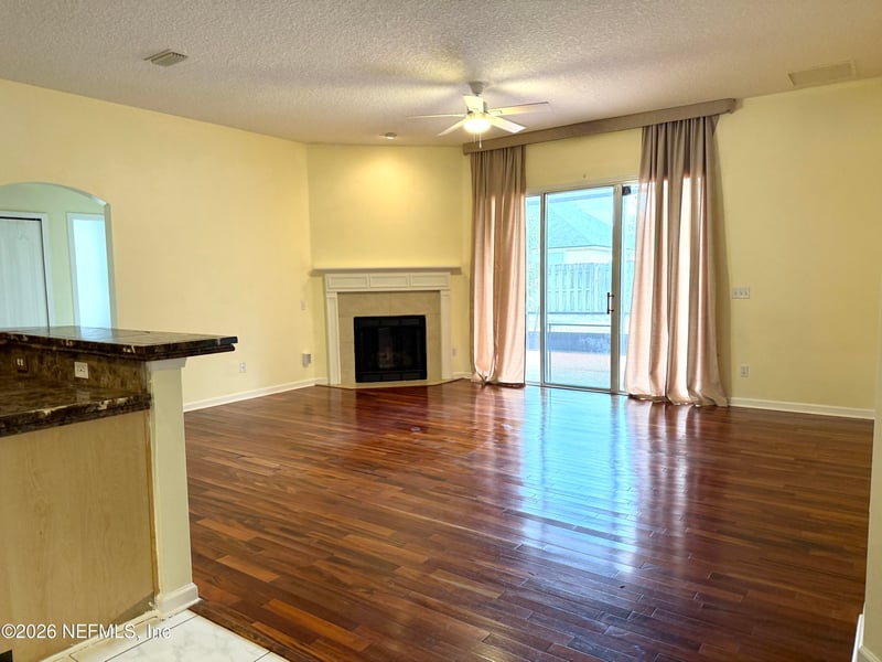 3435 Laurel Leaf Dr, Orange Park, FL 32065