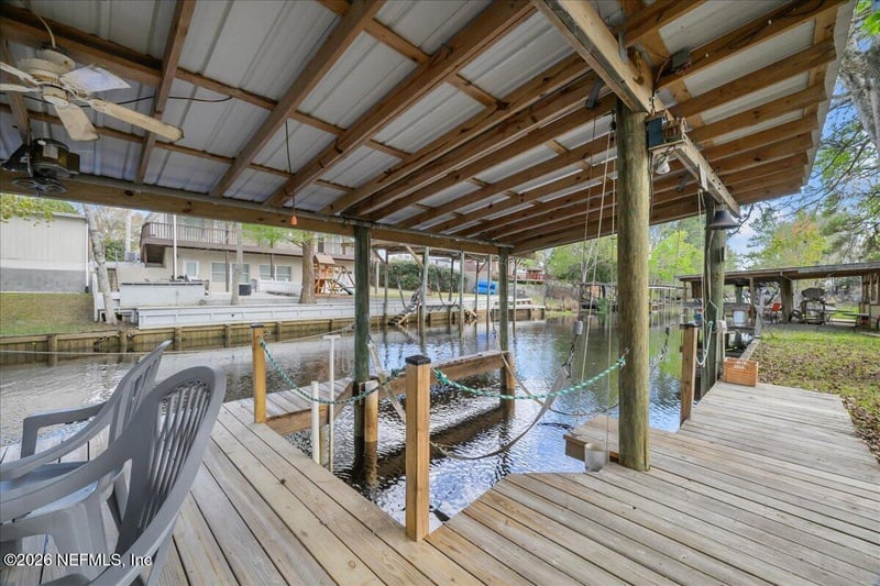 120 Waterway Ave, Satsuma, FL 32189