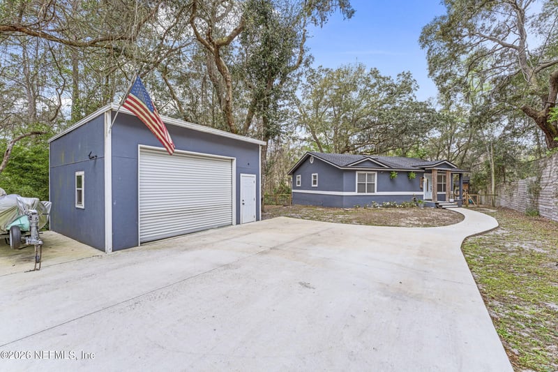 553 Arthur Moore Dr, Green Cove Springs, FL 32043
