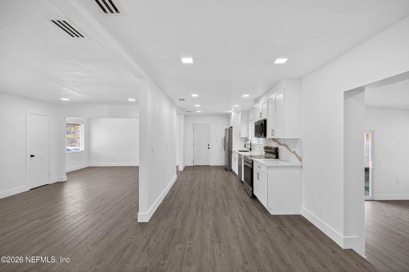 8365 Bordeau Ave, Jacksonville, FL 32211