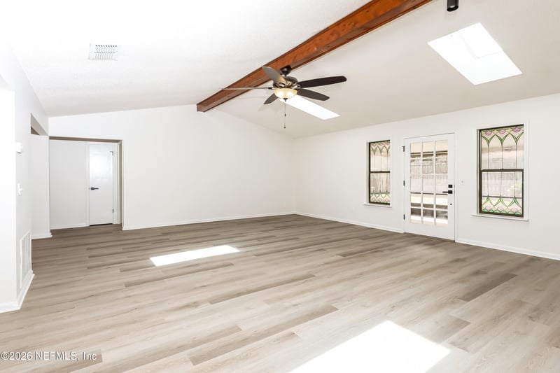 5228 Gathering Oaks Ct, Jacksonville, FL 32258