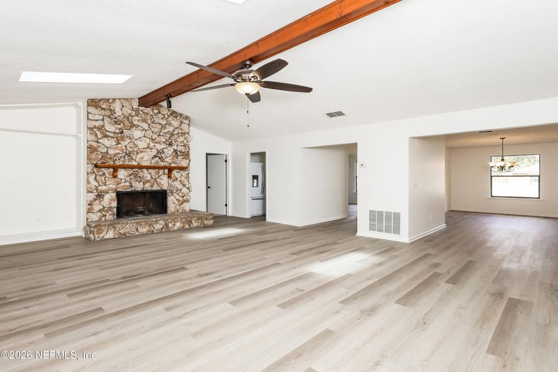 5228 Gathering Oaks Ct, Jacksonville, FL 32258