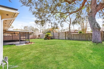 5228 Gathering Oaks Ct, Jacksonville, FL 32258