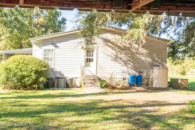 10569 Moncrief Dinsmore Rd, Jacksonville, FL 32219