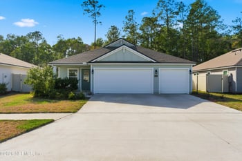 65672 Edgewater Dr, Yulee, FL 32097
