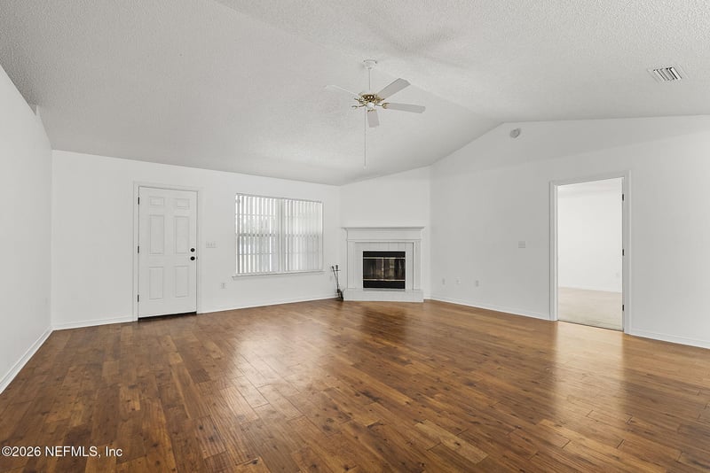 7911 Whitehaven Ct, Jacksonville, FL 32244