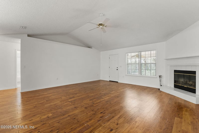 7911 Whitehaven Ct, Jacksonville, FL 32244