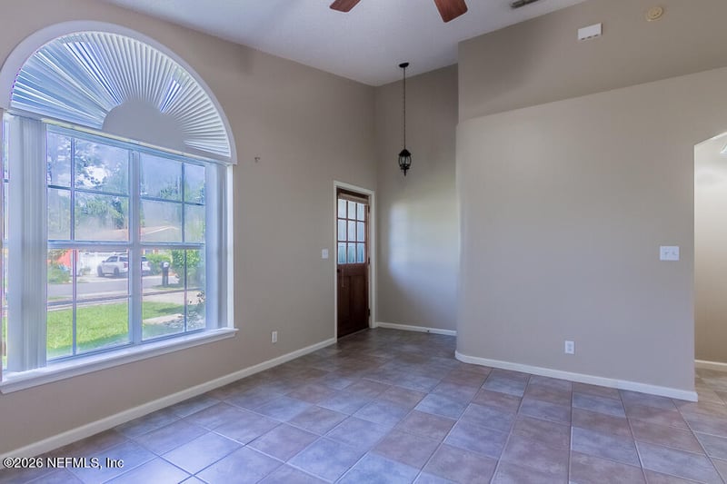 1109 Hibiscus St, Atlantic Beach, FL 32233