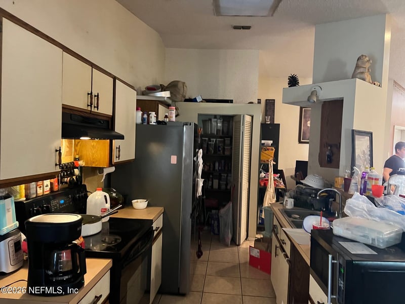 8012 Creedmoor Dr, Jacksonville, FL 32244