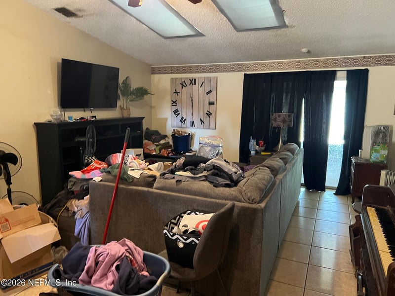 8012 Creedmoor Dr, Jacksonville, FL 32244