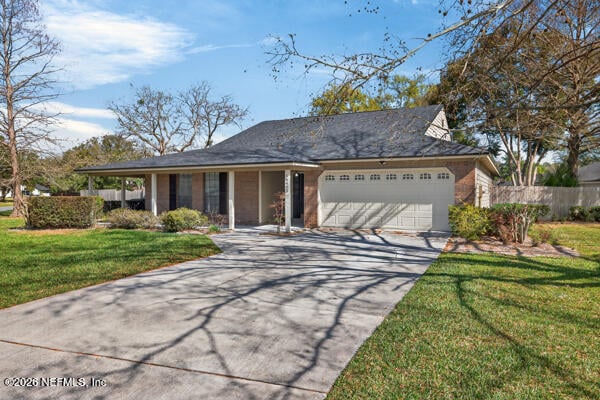 14423 Pond Pl Dr, Jacksonville, FL 32223