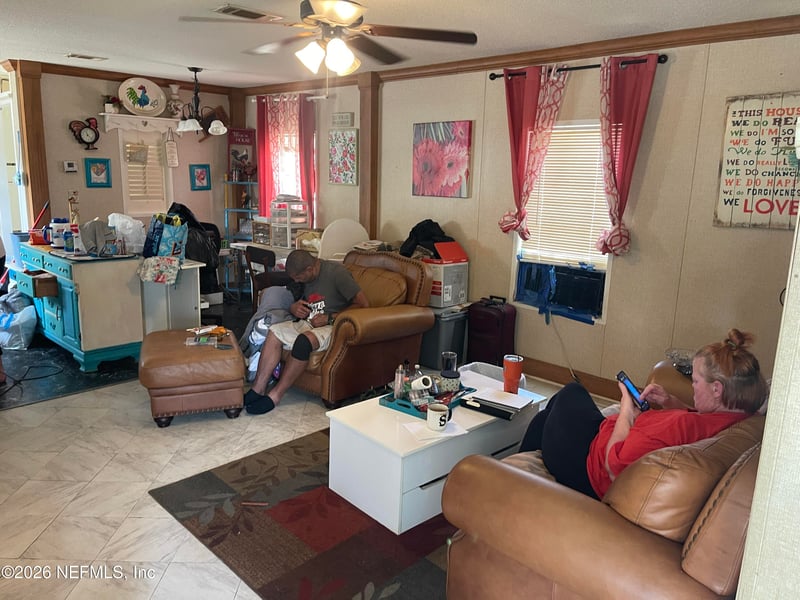 583 Brookview Dr, Jacksonville, FL 32225