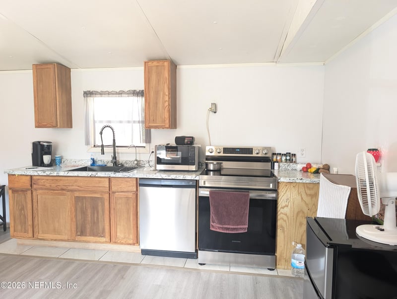 114 Durden Rd, Interlachen, FL 32148