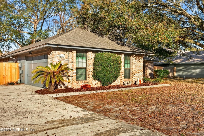 2479 Stonebridge Dr, Orange Park, FL 32065