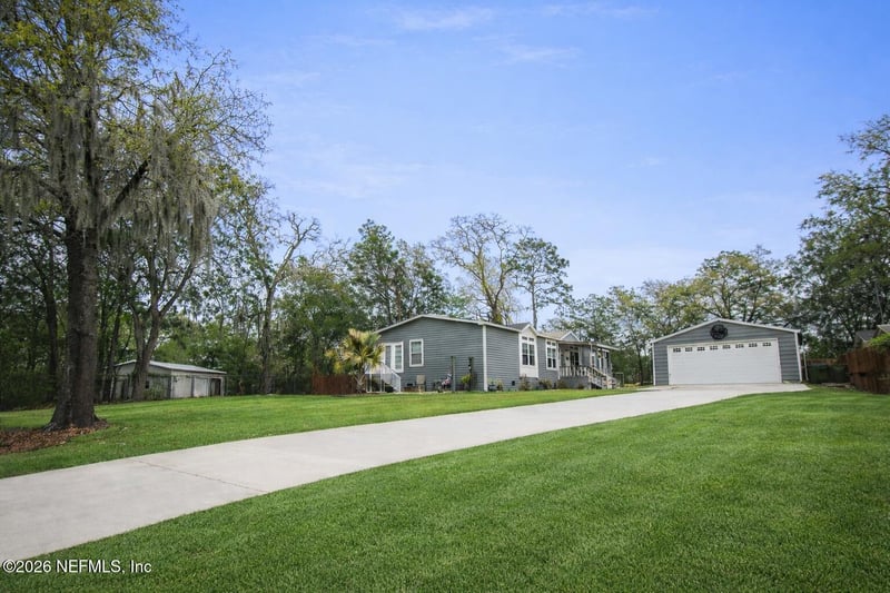 11783 Water Bluff Dr, Jacksonville, FL 32218