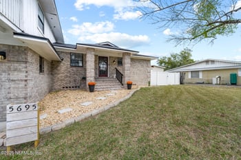 5695 Hyde Park Cir, Jacksonville, FL 32210