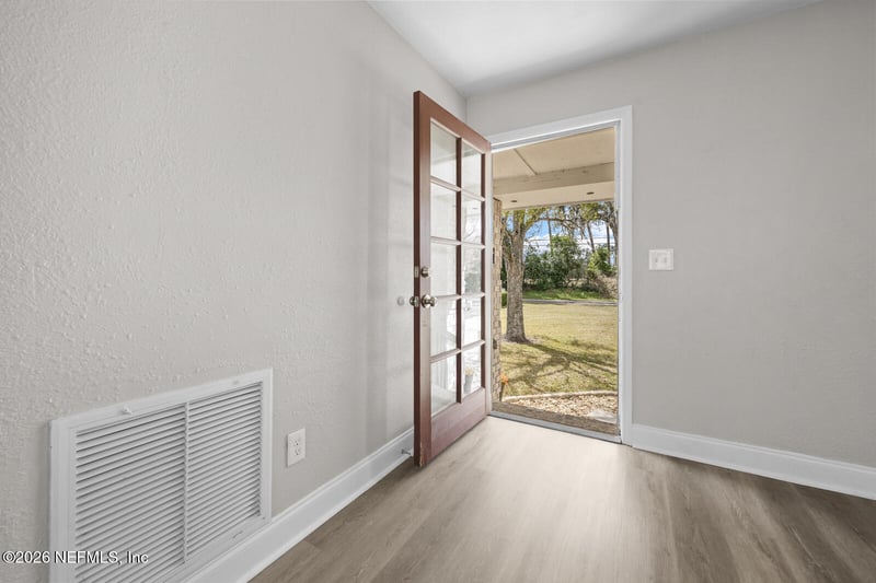 5695 Hyde Park Cir, Jacksonville, FL 32210