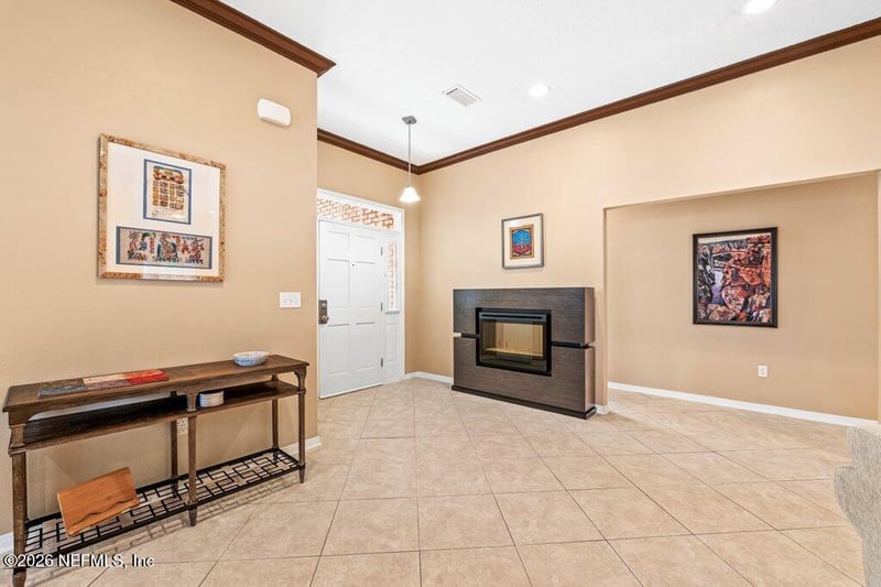 5925 Round Table Rd, Jacksonville, FL 32254