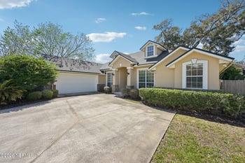 1819 Sentry Oak Ct, Fleming Island, FL 32003