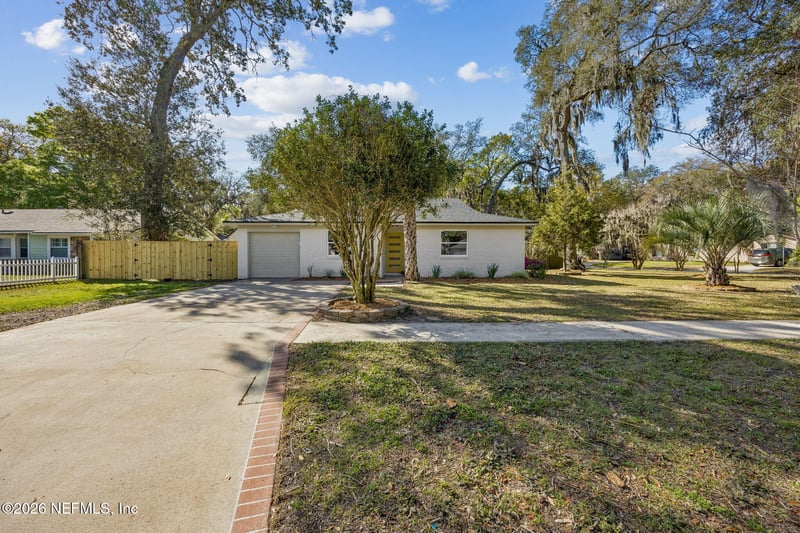 1050 Magnolia Landing Dr, Jacksonville, FL 32233