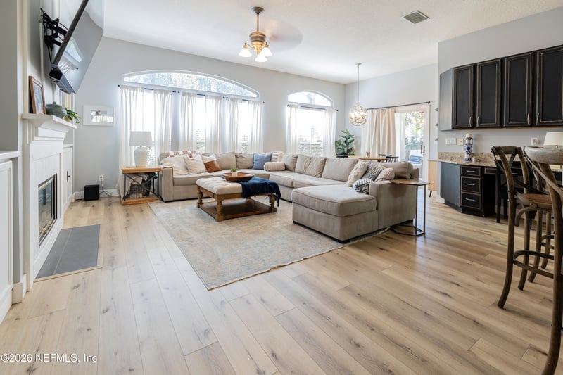 257 Crooked Ct, St Johns, FL 32259