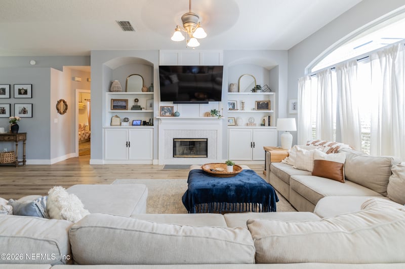 257 Crooked Ct, St Johns, FL 32259