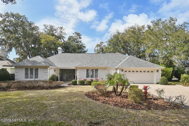 1587 Regatta Dr, Fernandina Beach, FL 32034