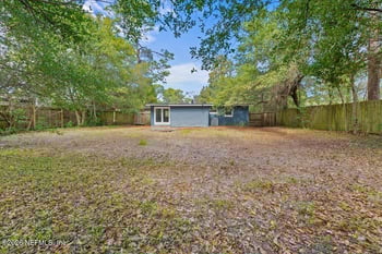 1020 Ake Ln, Jacksonville, FL 32218