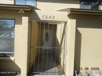 5642 Pinebay Cir, Jacksonville, FL 32244