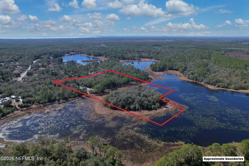 118 Acacia St, Crescent City, FL 32112