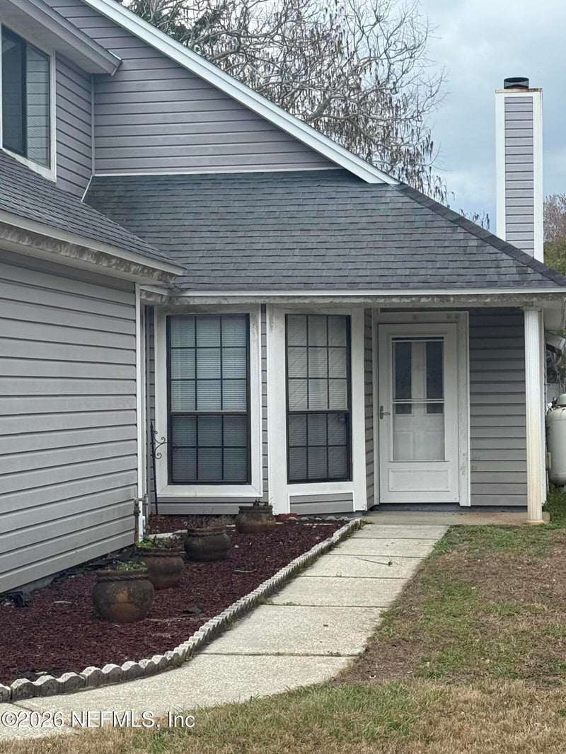 2828 Lantana Lakes Dr, Jacksonville, FL 32246