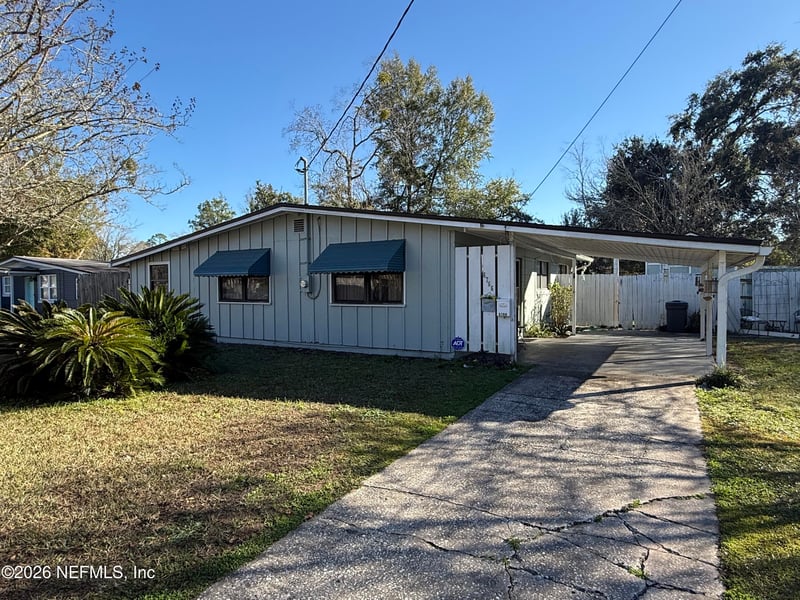 6766 London Bridge Ln, Jacksonville, FL 32210