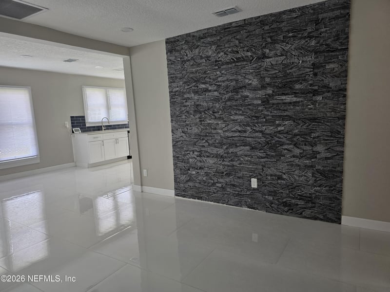 223 Lane Ave, Jacksonville, FL 32254