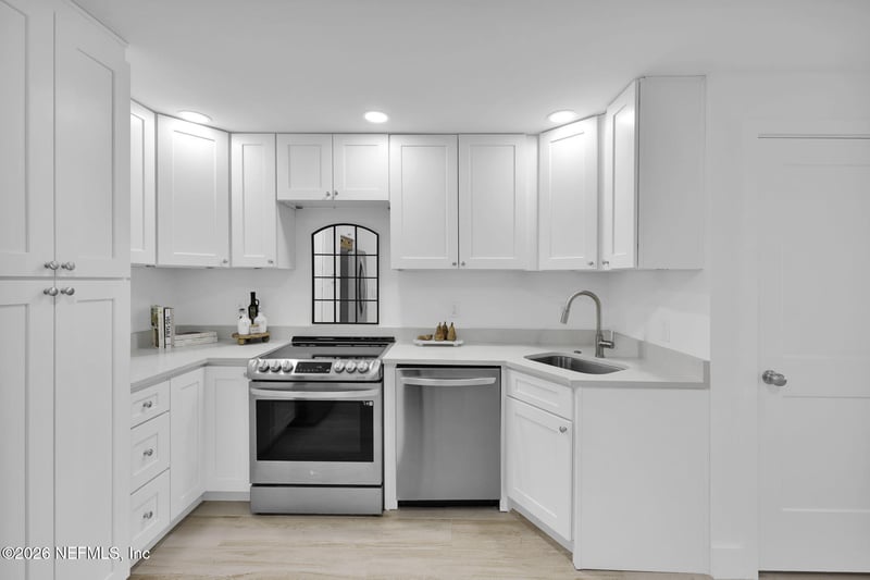 2100 Ocean Dr #3E, Jacksonville Beach, FL 32250