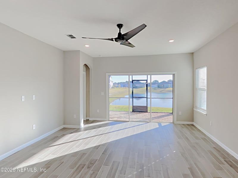 1809 Mathews Manor Dr, Jacksonville, FL 32211