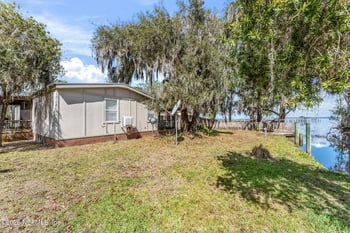 104 Creek Ln, Palatka, FL 32177
